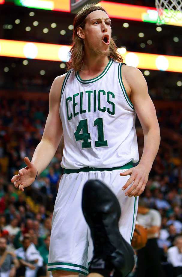 Kelly-Olynyk-2015-0401-foul-face-react.jpg